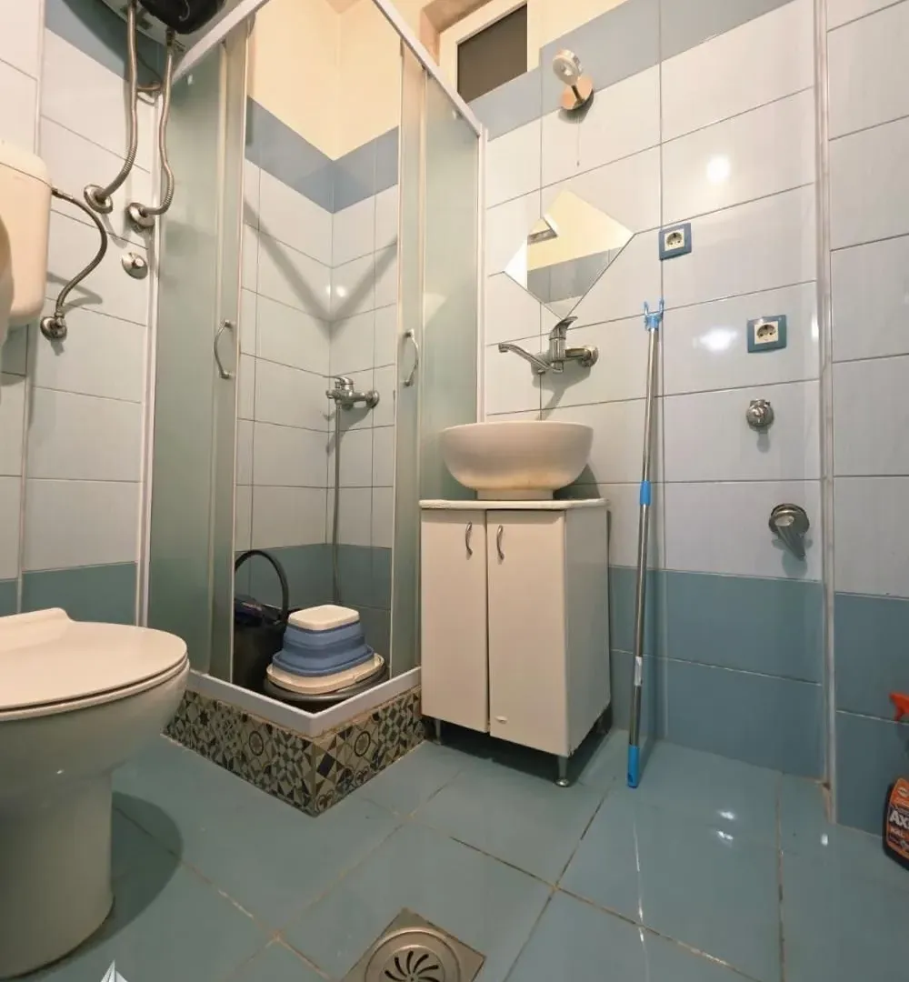 Prodaja, dvosoban stan, 33m², Zemun Sve Podlokacije, Beograd