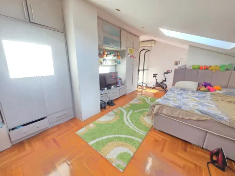 Sale, two bedroom apartment, 83m², Krivi Most, Podgorica - image 9