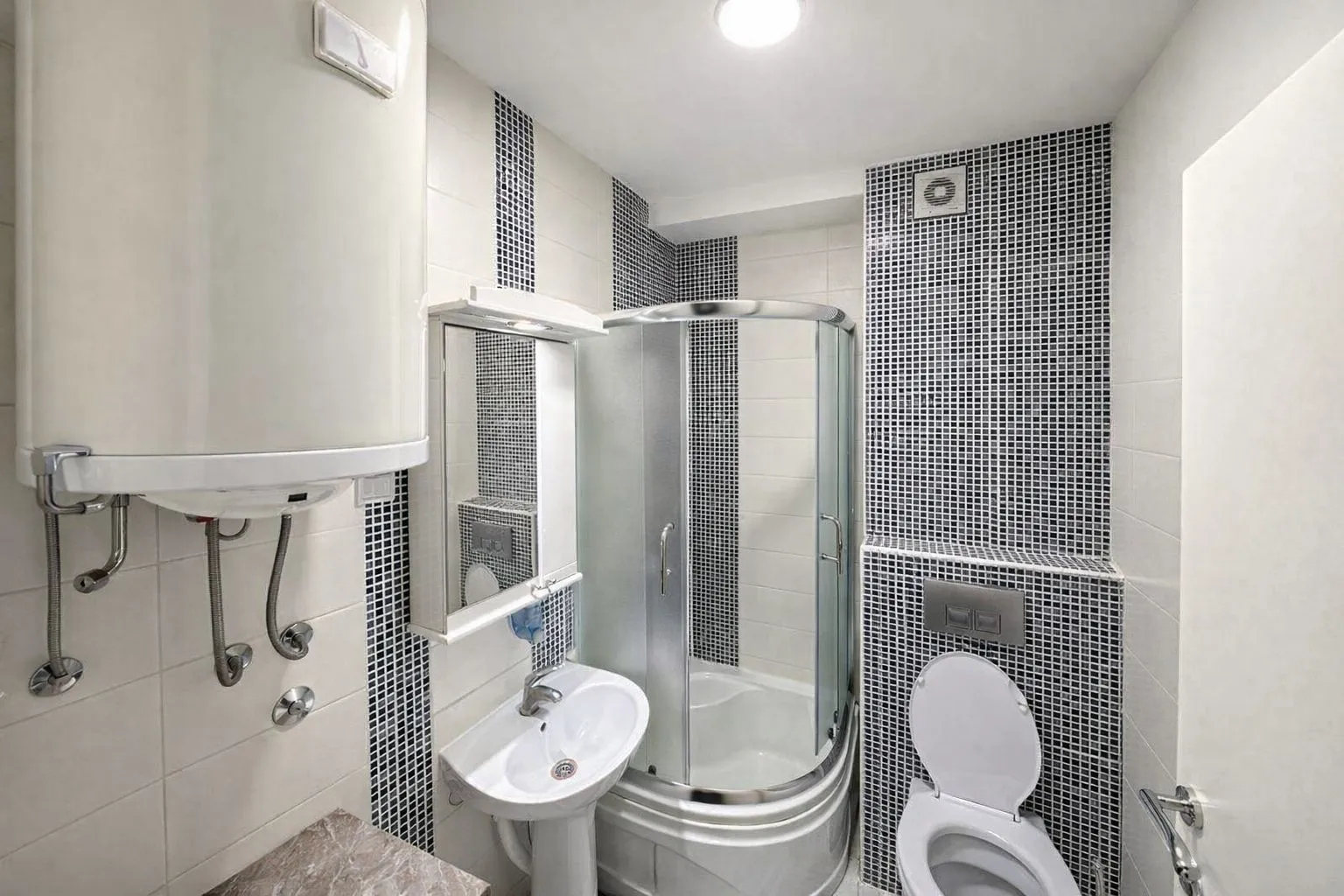 Sale, one bedroom apartment, 38m², Lazi, Budva