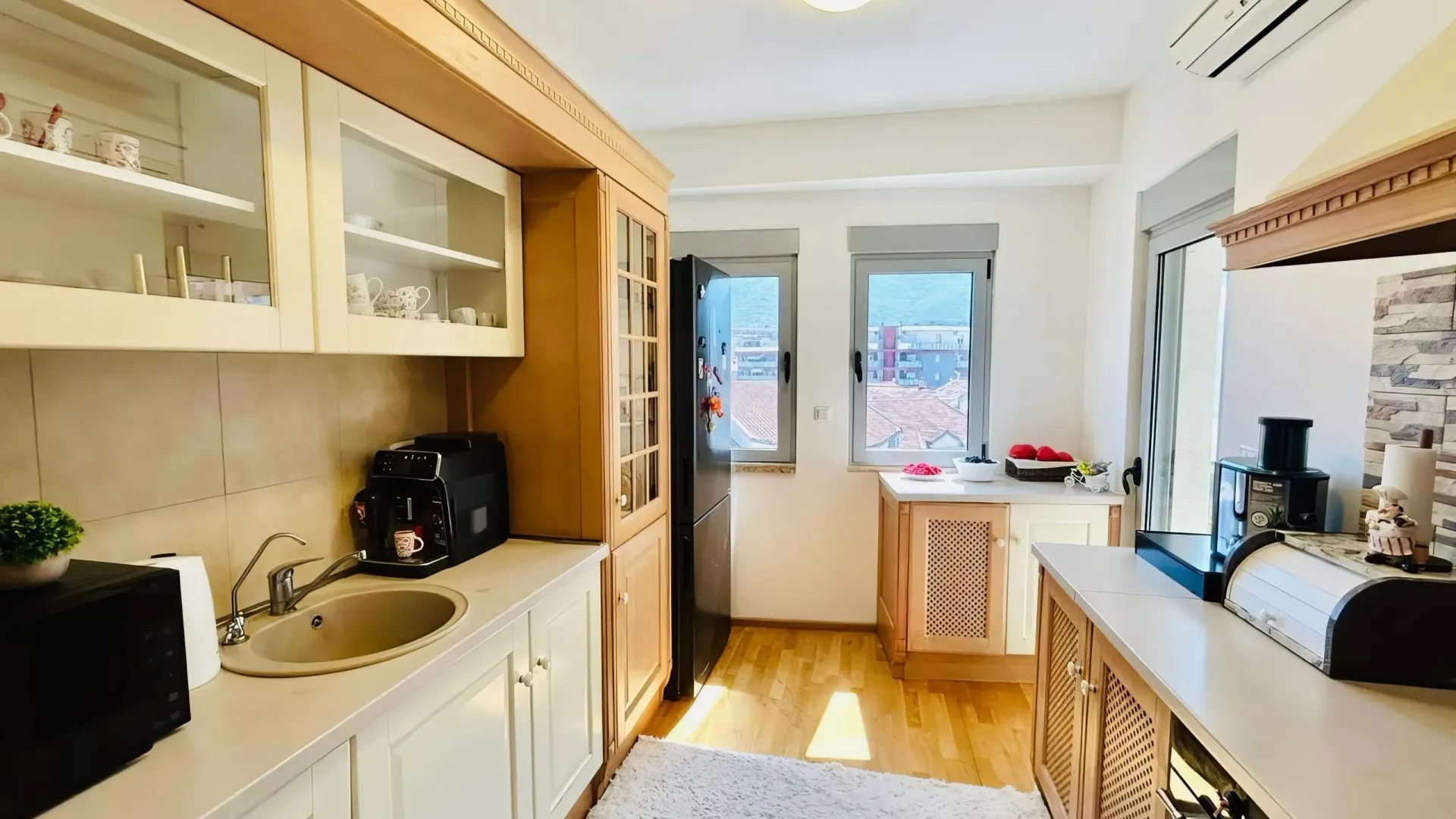 Sale, four bedroom apartment, 150m², Rozino, Budva