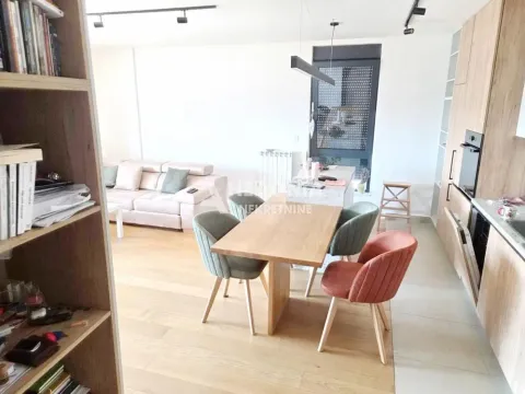 Izdavanje, poslovni prostor, 93m², Novi Beograd Blok 65, Novi Beograd Sve Podlokacije - image 2