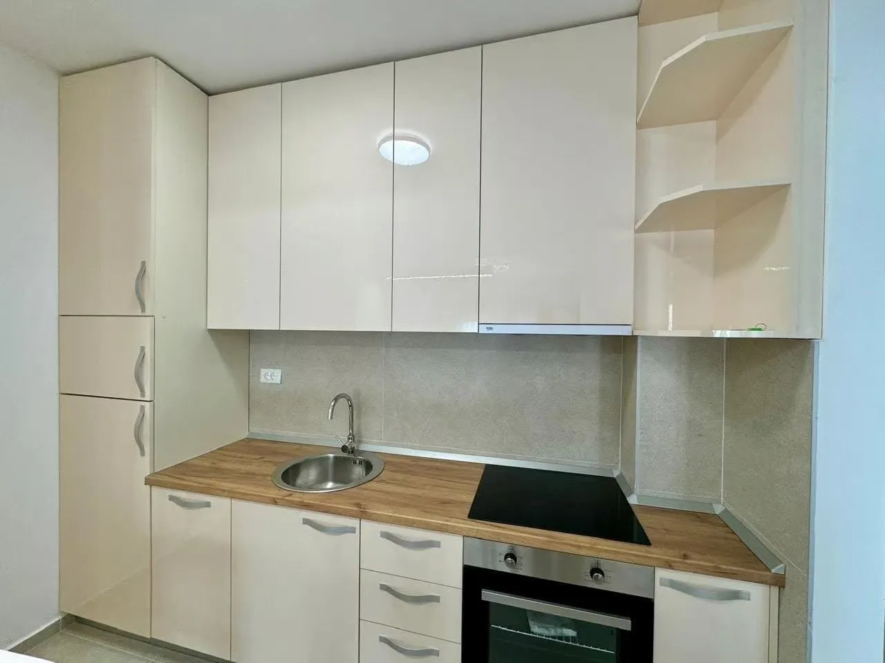Sale, one bedroom apartment, 45m², Bečići, Budva