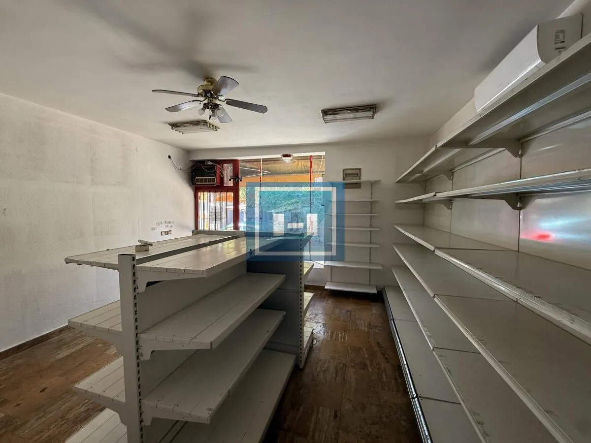 Izdavanje, poslovni prostor, 32m², Strelište, Jagodina