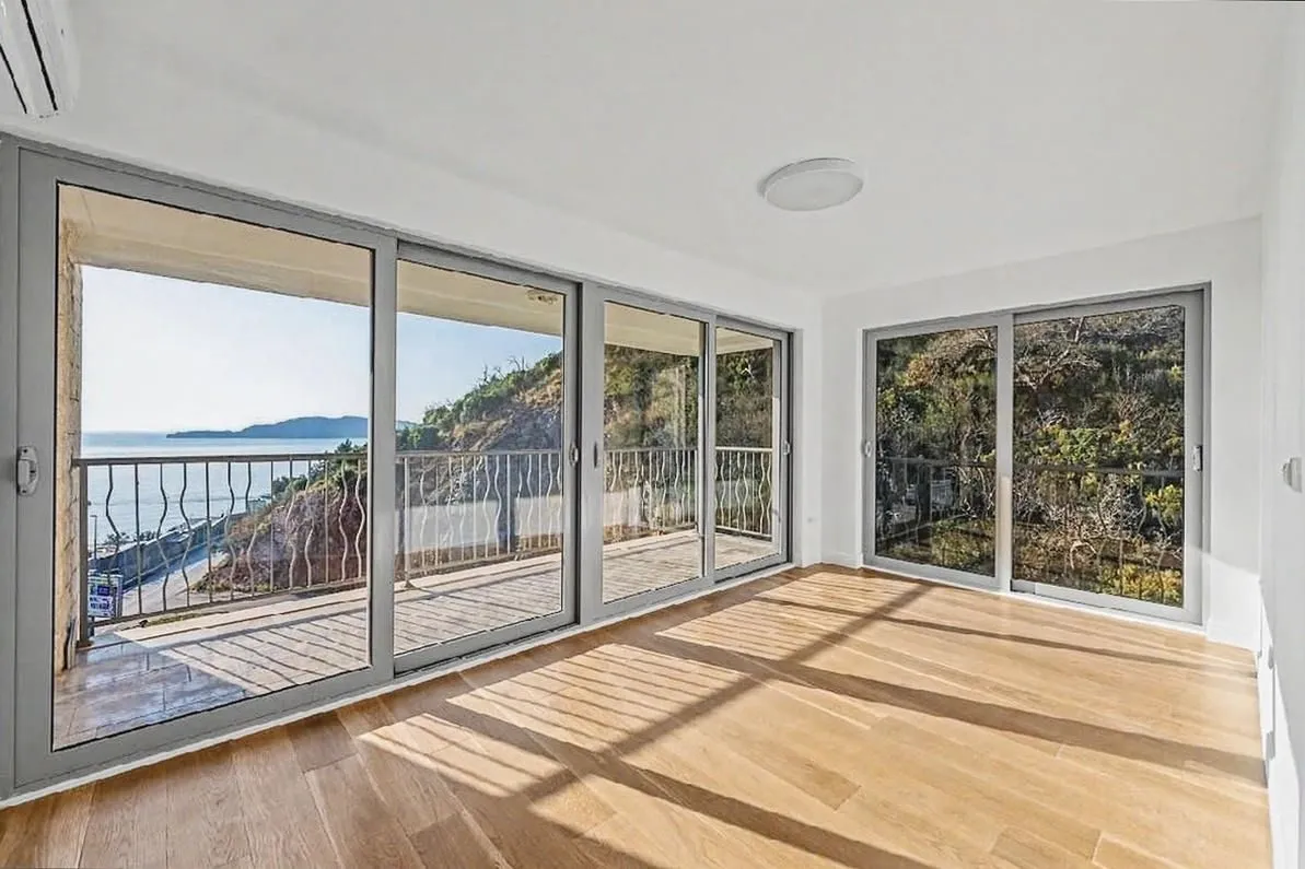 Sale, three bedroom apartment, 160m², Budva, Crna Gora