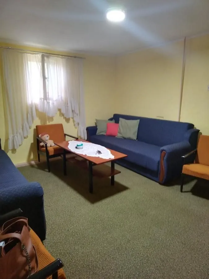 Prodaja, kuća, 130m², Taraš, Zrenjanin