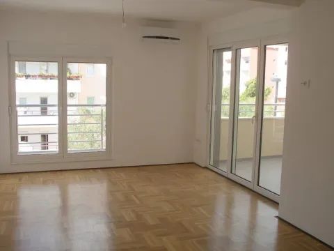 Prodaja, stan, 58m², Budva, Crna Gora - image 8