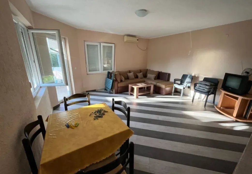 Rent, two bedroom apartment, 66m², Ratac, Bar