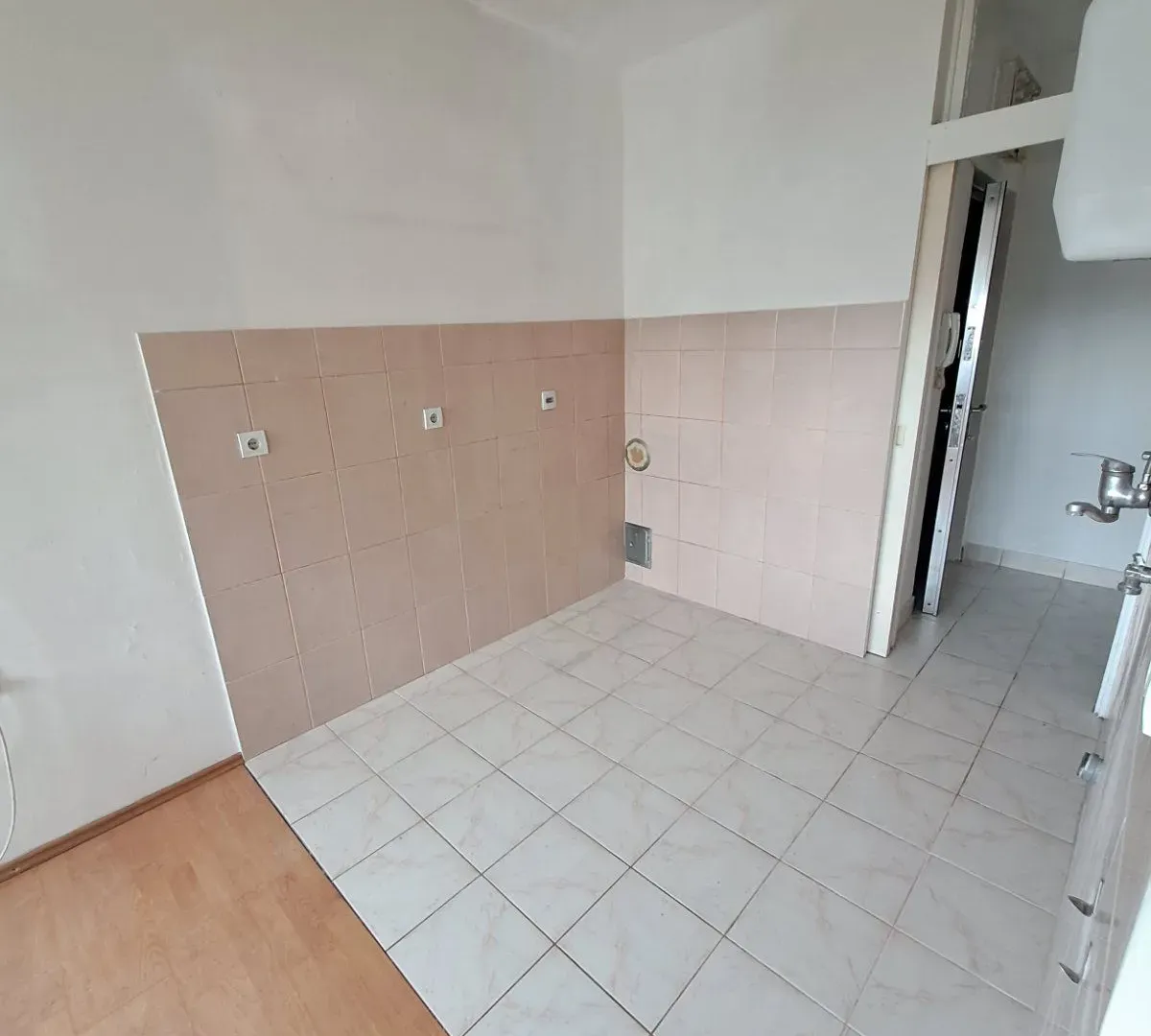 Prodaja, jednosoban stan, 47m², Gintaš, Podgorica