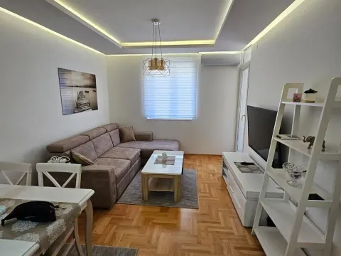 Izdavanje, trosoban stan, 90m², Dubovica, Budva - image 3