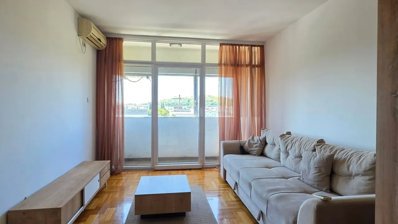 Rent, two bedroom apartment, 65m², Podgorica, Crna Gora