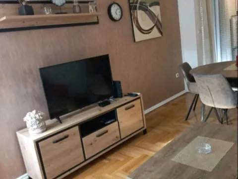 Izdavanje, jednosoban stan, 52m², Kava, Tivat - image 7