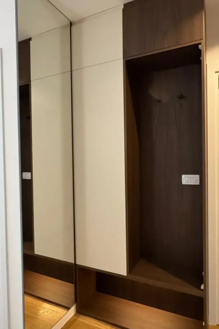 Izdavanje, jednosoban stan, 43m², Central Point, Podgorica