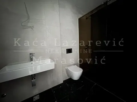 Prodaja, četvorosoban stan, 121m², Vračar Hram, Vračar Sve Podlokacije - image 9