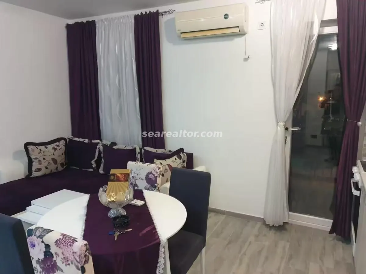 Rent, two bedroom apartment, 65m², Škaljari, Kotor