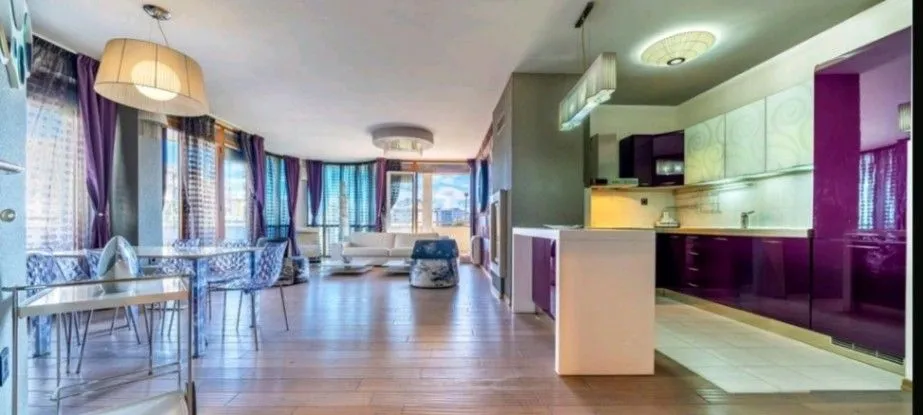 Izdavanje, stan, 133m², Podgorica, Crna Gora