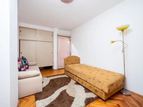 Prodaja, dvosoban stan, 69m², Centar, Cetinje - image 9