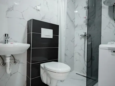 Prodaja, jednosoban stan, 46m², Centar, Budva - image 9