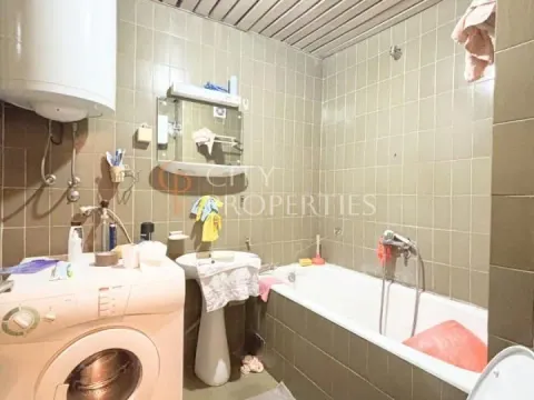 Sale, apartment, 76m², Blok 9, Podgorica - image 2