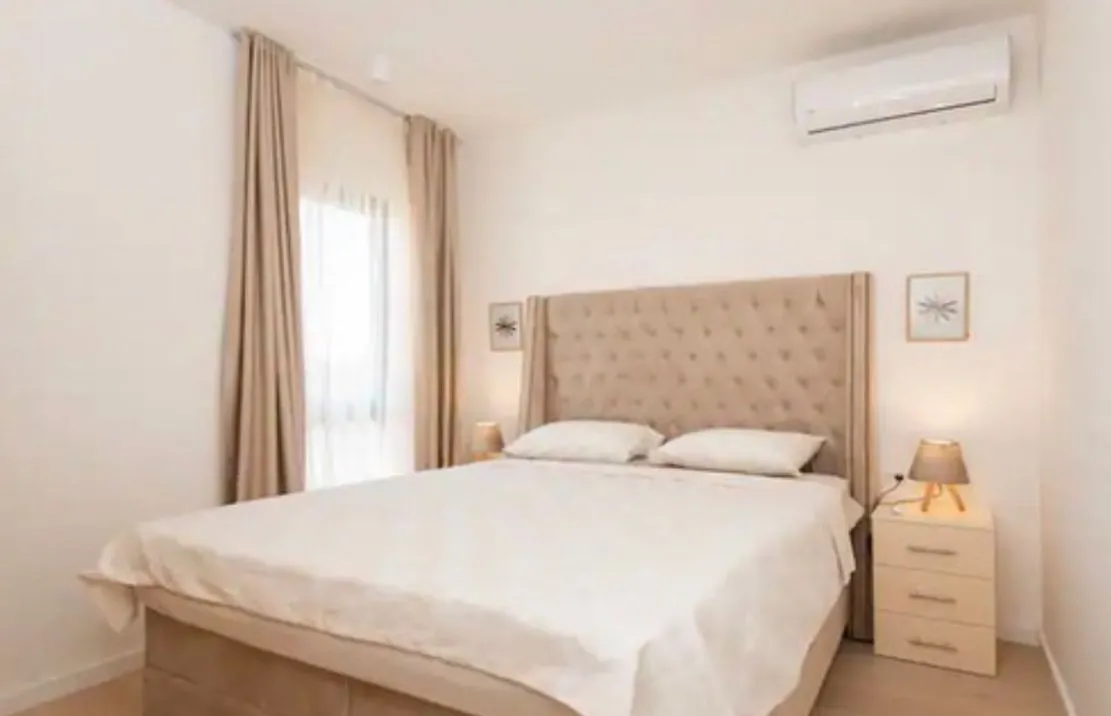 Daily-rent, one bedroom apartment, 50m², Kalimanj, Tivat