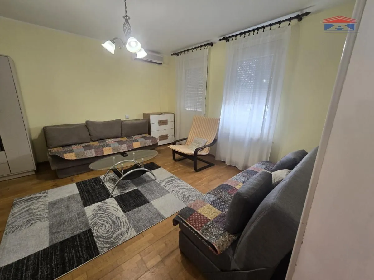Izdavanje, jednosoban stan, 37m², Grbavica, Novi Sad Sve Podlokacije