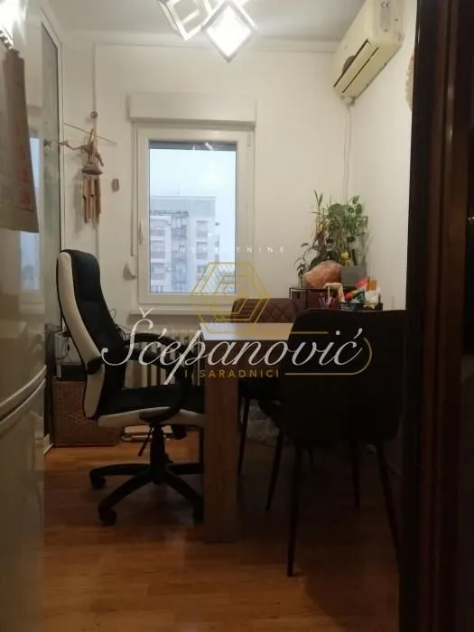 Prodaja, jednosoban stan, 39m², Banatić, Novi Sad Sve Podlokacije