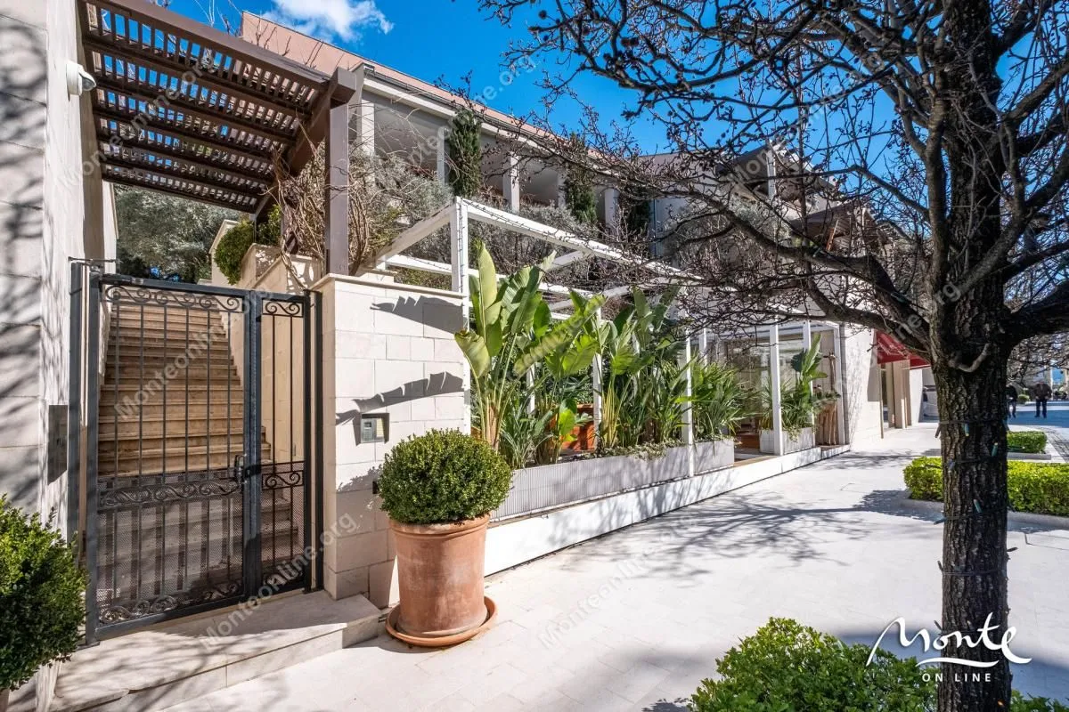 Prodaja, dvosoban stan, 115m², Porto Montenegro, Tivat
