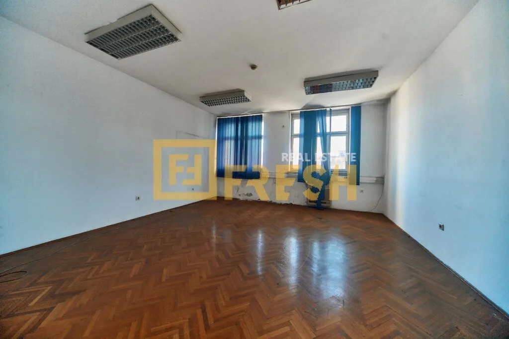Rent, office space, 345m², Centar, Podgorica