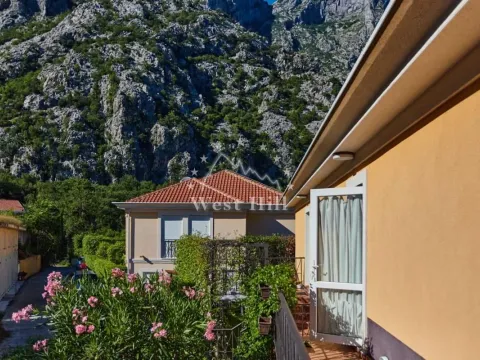 Prodaja, trosoban stan, 79m², Orahovac, Kotor - image 7
