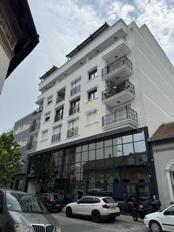 Izdavanje, jednosoban stan, 41m², Rotkvarija, Novi Sad Sve Podlokacije
