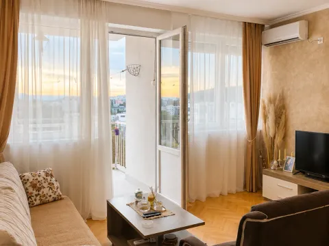 Prodaja, jednosoban stan, 48m², Pejton, Podgorica - image 3