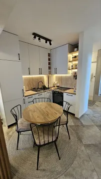 Rent, apartment, 52m², Tivat, Crna Gora - image 4