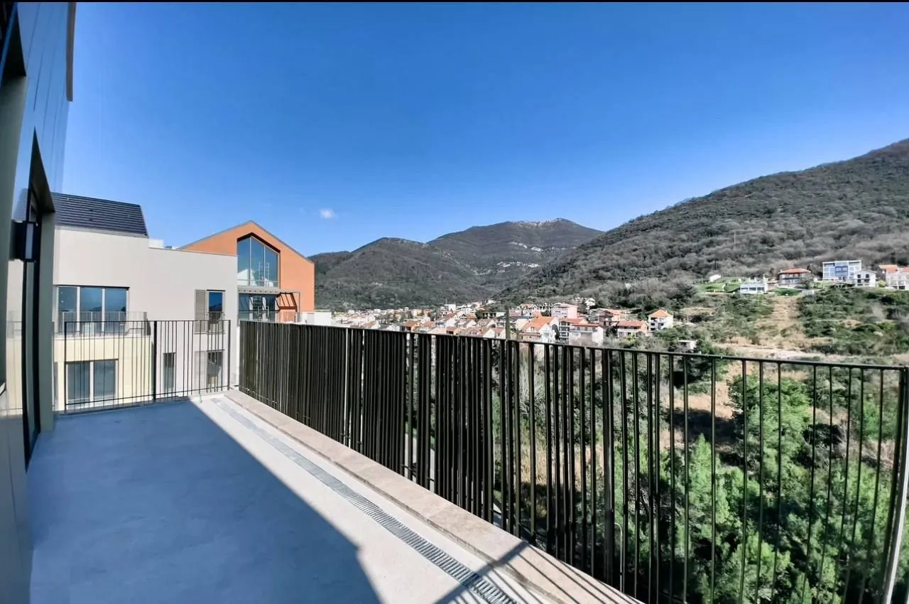Prodaja, dvosoban stan, 102m², Boka Place, Tivat