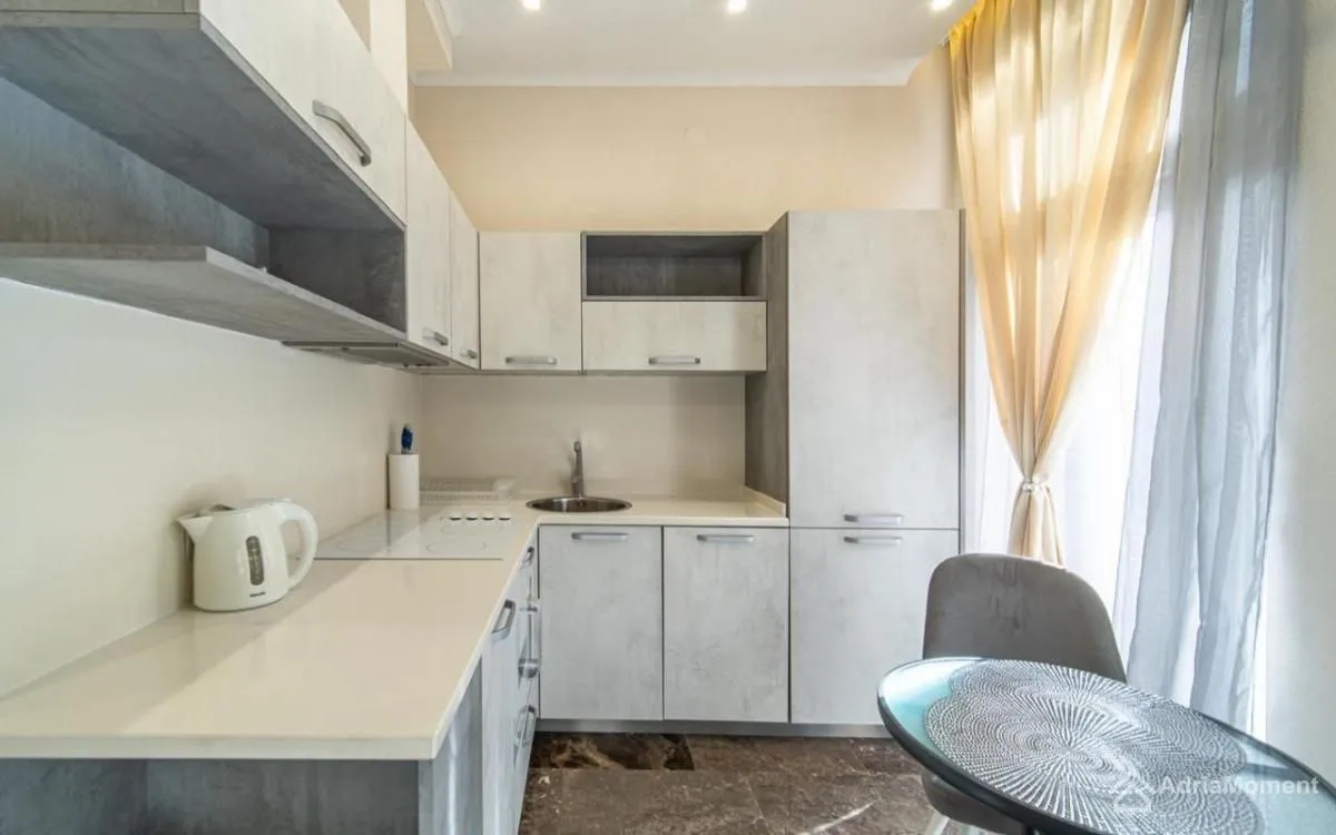 Prodaja, kuća, 351m², Stoliv, Kotor