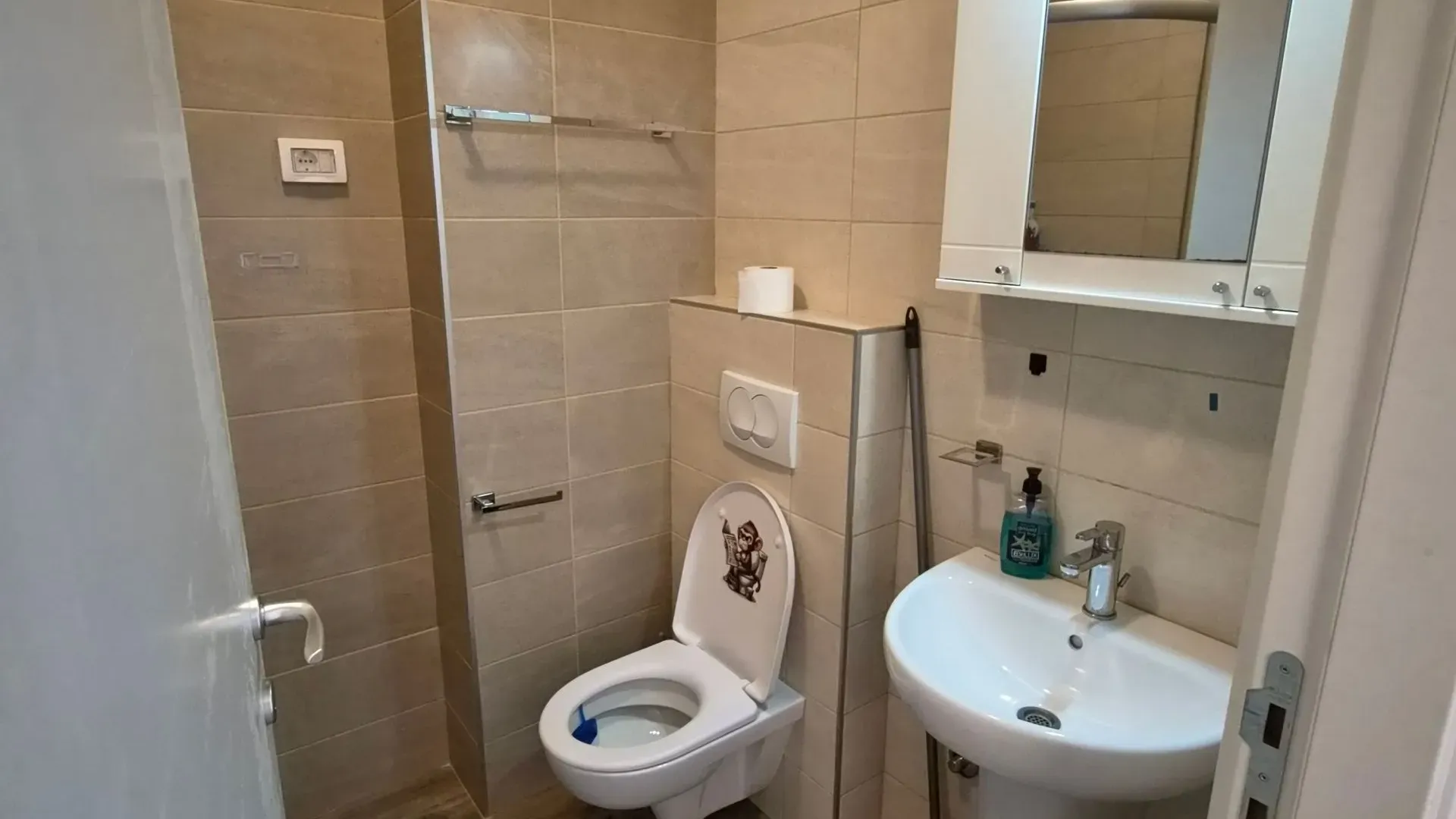 Izdavanje, jednosoban stan, 45m², City Kej, Podgorica