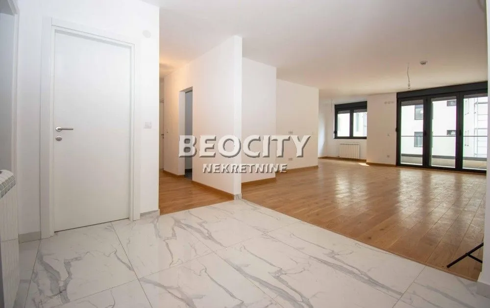 Prodaja, četvorosoban stan, 124m², Autokomanda, Voždovac Sve Podlokacije