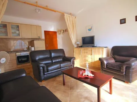 Sale, one bedroom apartment, 42m², Dobrota, Kotor - image 10