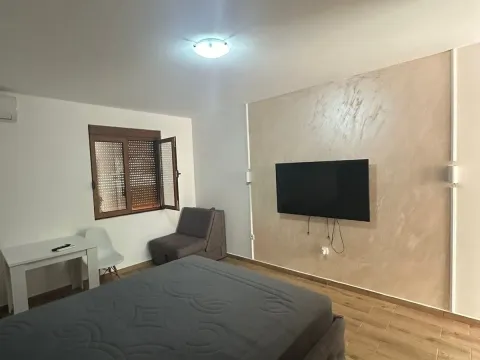 Rent, studio apartment, 30m², Budva, Crna Gora - image 7