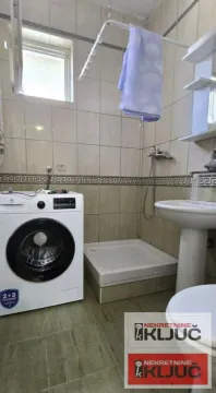 Izdavanje, garsonjera, 30m², Adice, Novi Sad Sve Podlokacije - image 10