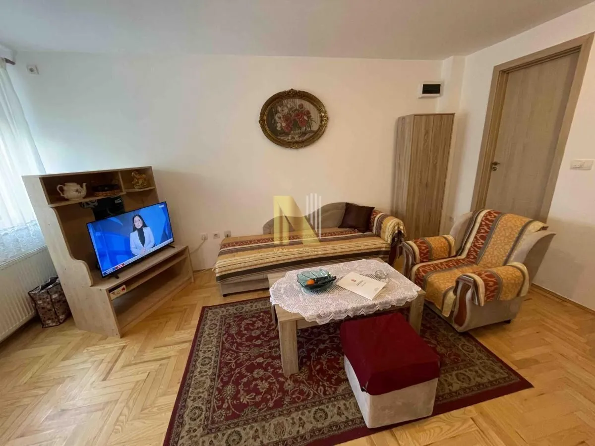 Izdavanje, garsonjera, 32m², Podbara, Novi Sad Sve Podlokacije
