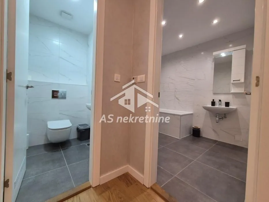 Izdavanje, trosoban stan, 95m², Trošarina, Voždovac Sve Podlokacije