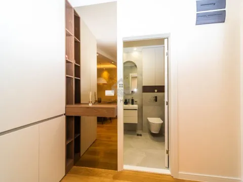 Rent, one bedroom apartment, 42m², Central Point, Podgorica - image 9