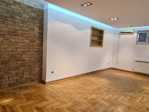 Izdavanje, poslovni prostor, 390m², Stari Grad, Beograd - image 3