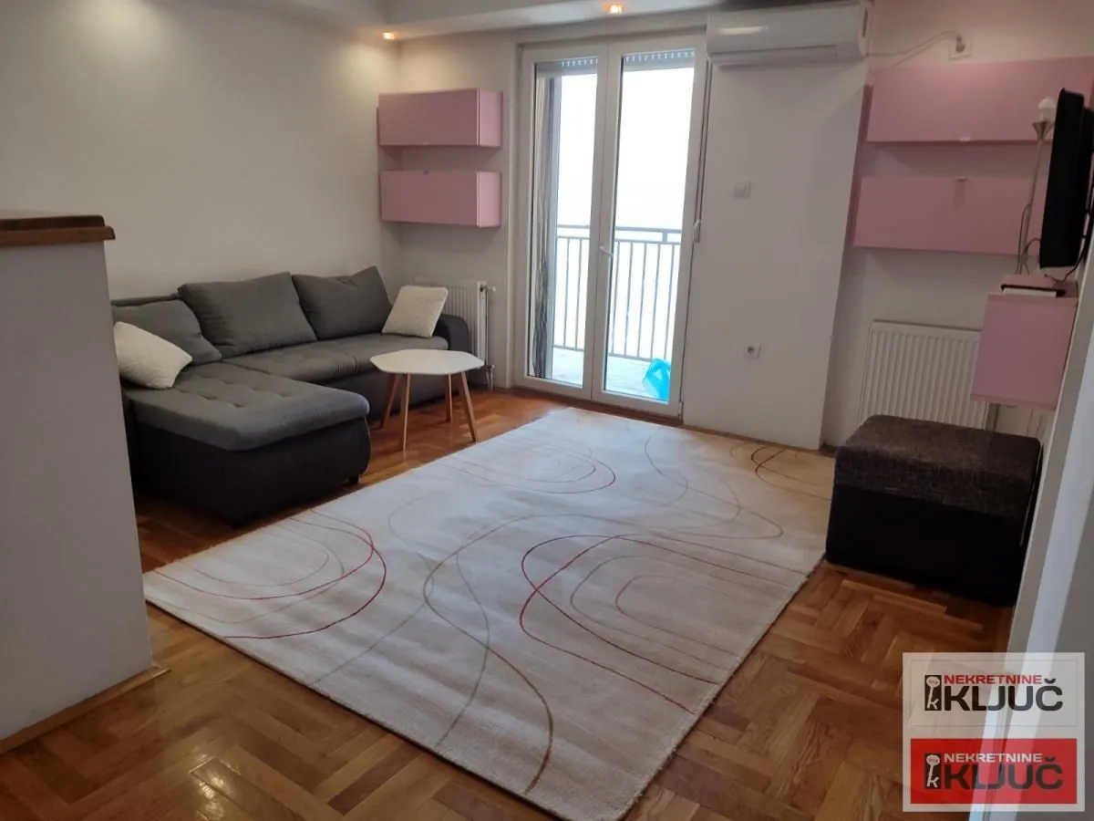 Prodaja, jednosoban stan, 37m², Grbavica, Novi Sad Sve Podlokacije