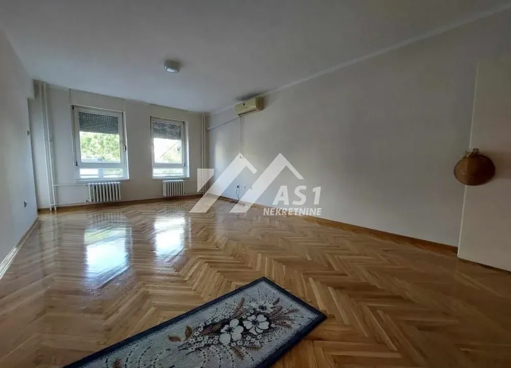 Rent, two bedroom apartment, 59m², Bulevar Oslobodjenja, Novi Sad Sve Podlokacije