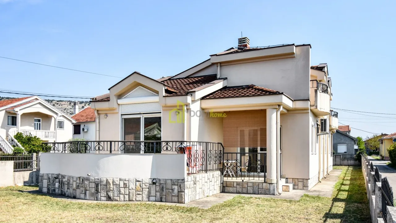 Izdavanje, kuća, 185m², Tološi, Podgorica