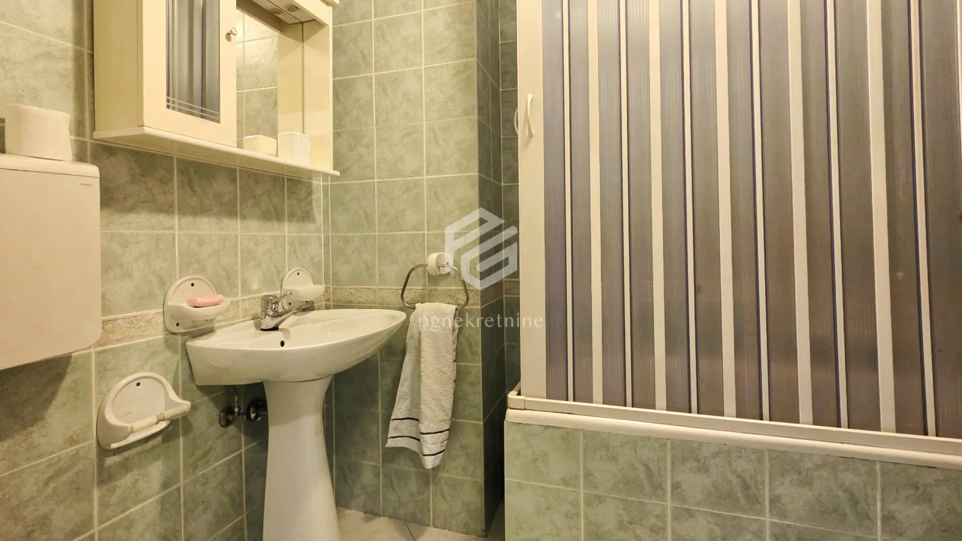 Rent, two bedroom apartment, 60m², Preko Morače, Podgorica