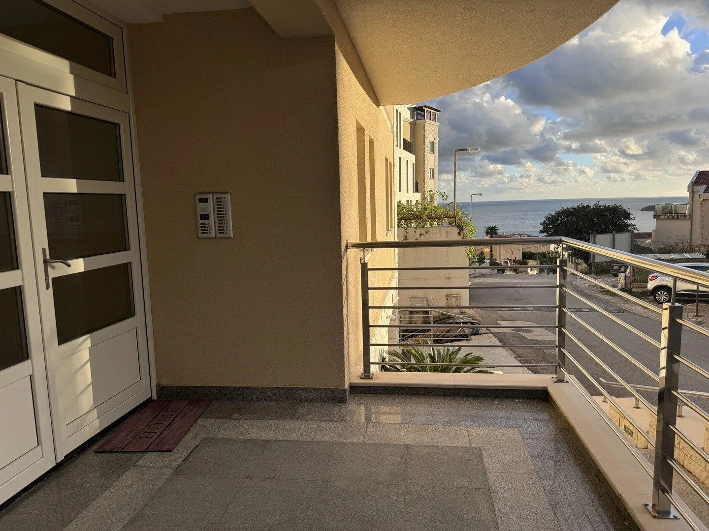 Sale, one bedroom apartment, 52m², Bečići, Budva