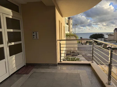 Sale, one bedroom apartment, 52m², Bečići, Budva - image 8