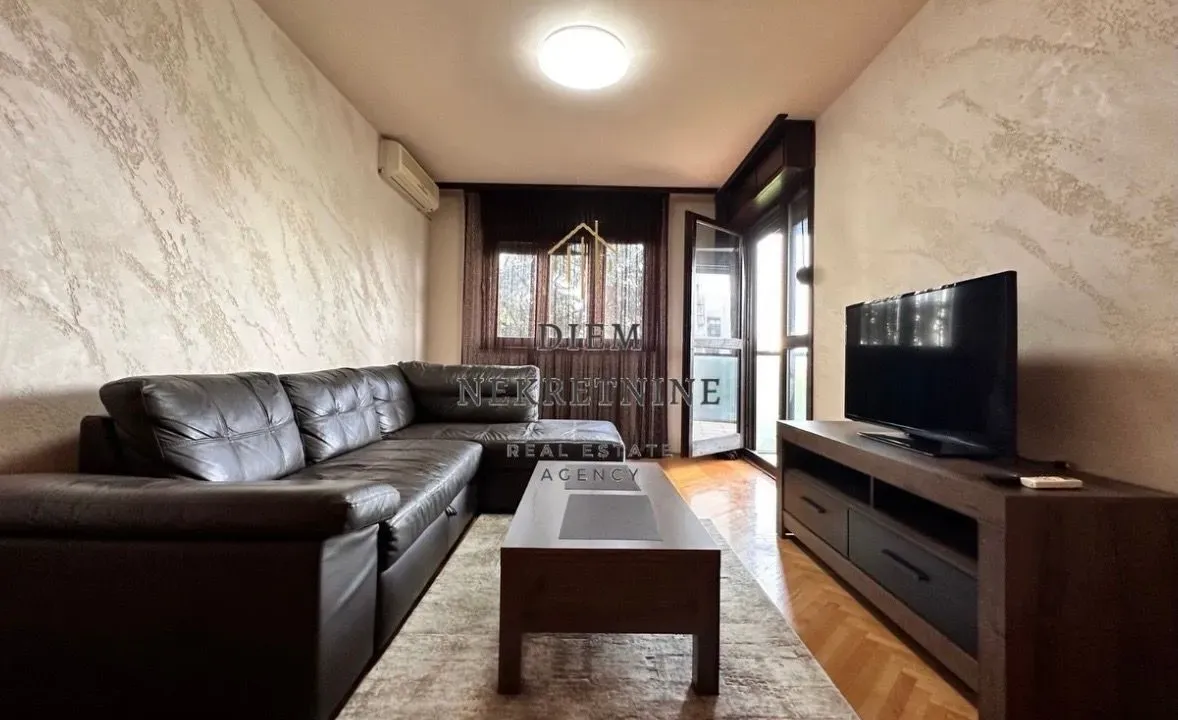 Izdavanje, jednosoban stan, 45m², Zabjelo, Podgorica