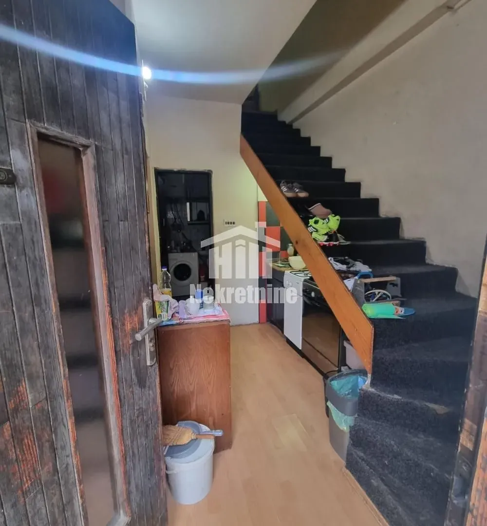 Prodaja, trosoban stan, 20m², Zemun Sve Podlokacije, Beograd